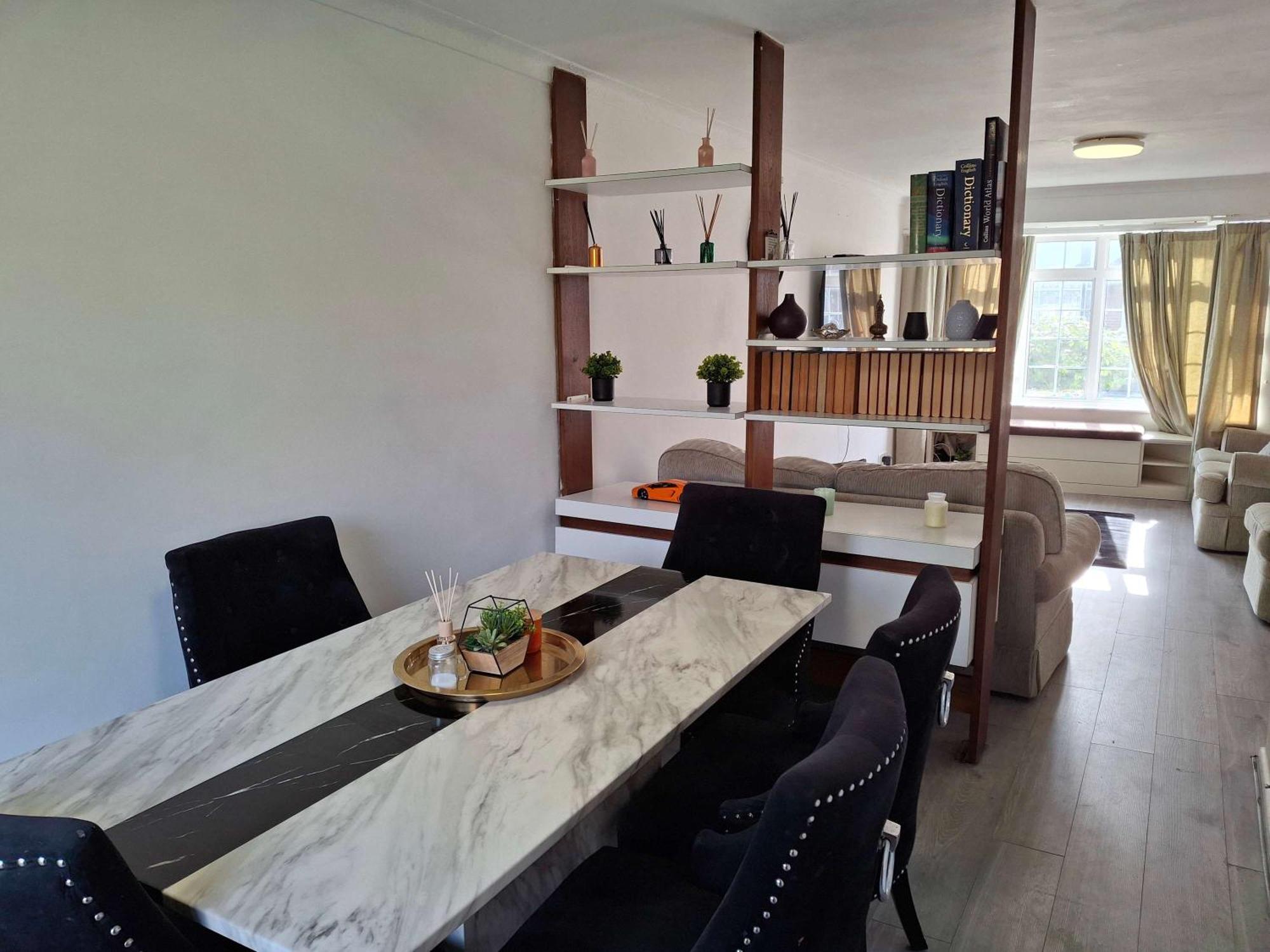 Nicely Decorated 3 Bedroom House Near Heathrow, London Staines-upon-Thames Εξωτερικό φωτογραφία